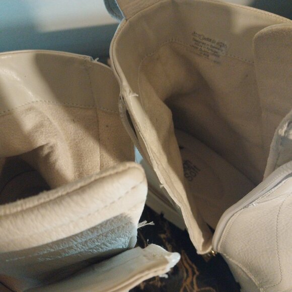 Ara Deon Women's Lug Sole Front & Zip Boot - Cream 09 - Picture 12 of 12